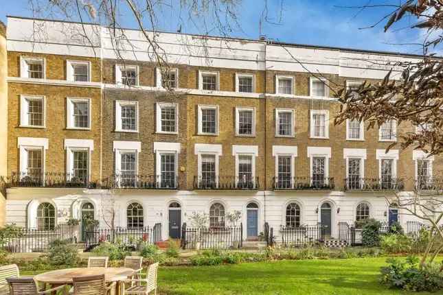 Five Bedroom Family House in Bayswater W2