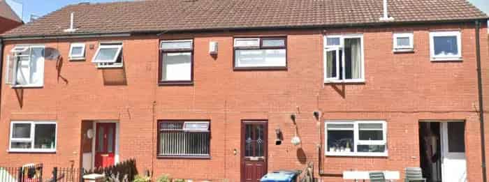 2 bed house in Upton/Hough Green