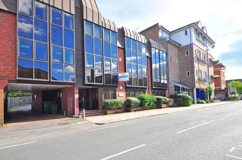 1st Floor Office Suite near Horsham Train Station