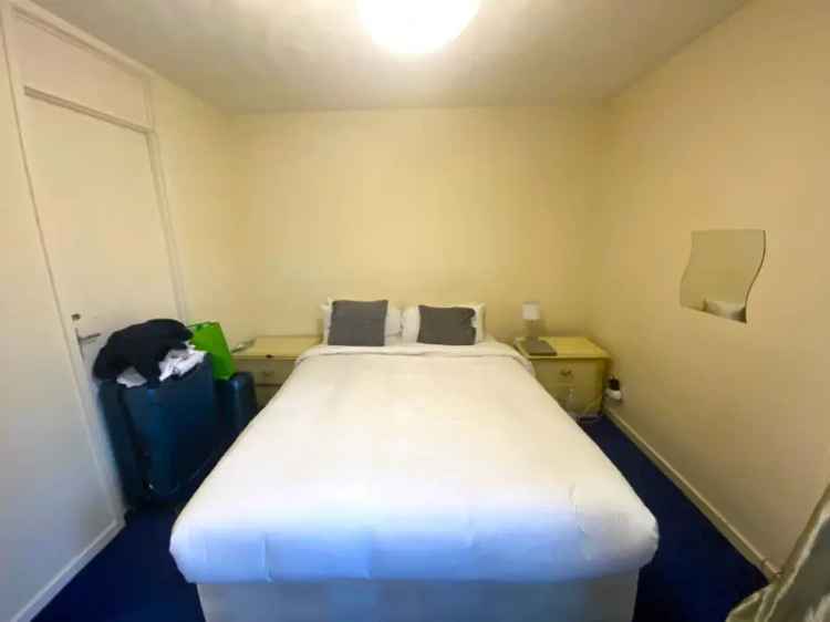 2 Bedroom House for Rent Beckton E6