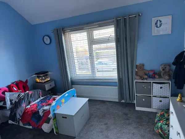 2 Bedroom House Near Dartford Town Center and Schools