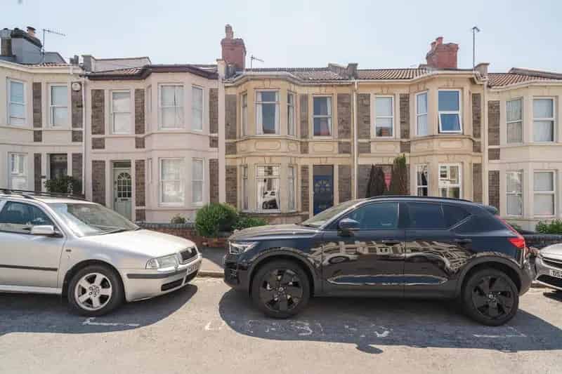 3 Bedroom Period Home for Sale - Westbury