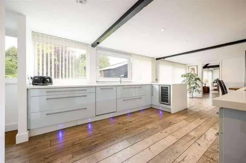 4 Bed Barn Conversion For Sale