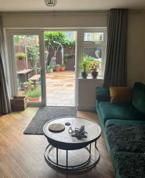 3 Bedroom Townhouse with Garden and Driveway