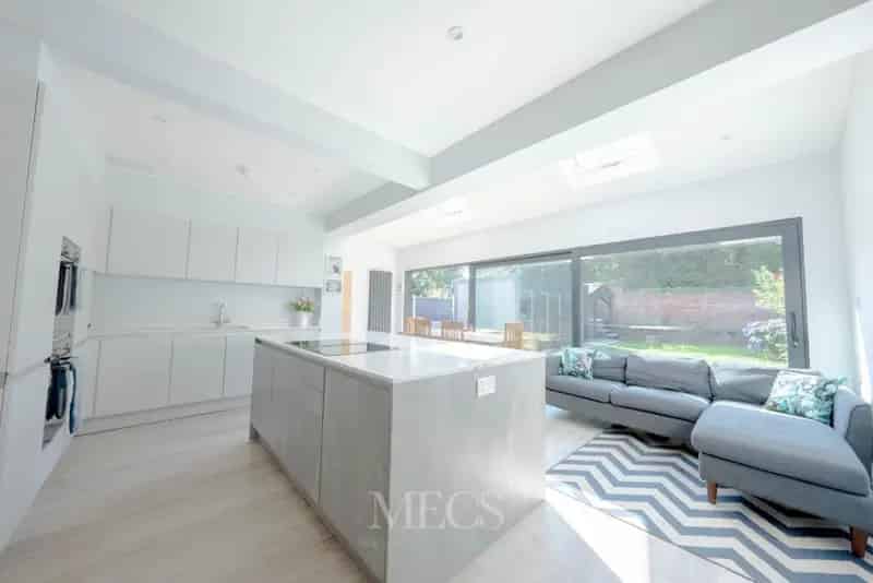 5 Bedroom Semi Detached House For Sale Yewcroft Avenue