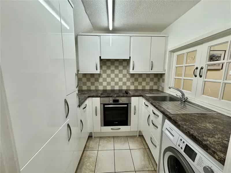2 Bedroom Retirement Apartment Poole Over 60s
