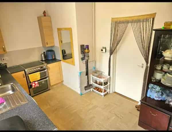 2 Bed Semi-Detached House Swap for 3 Bed in Birmingham