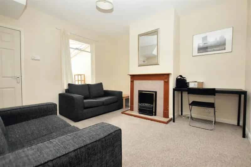 5 Bedroom HMO Terrace House For Sale