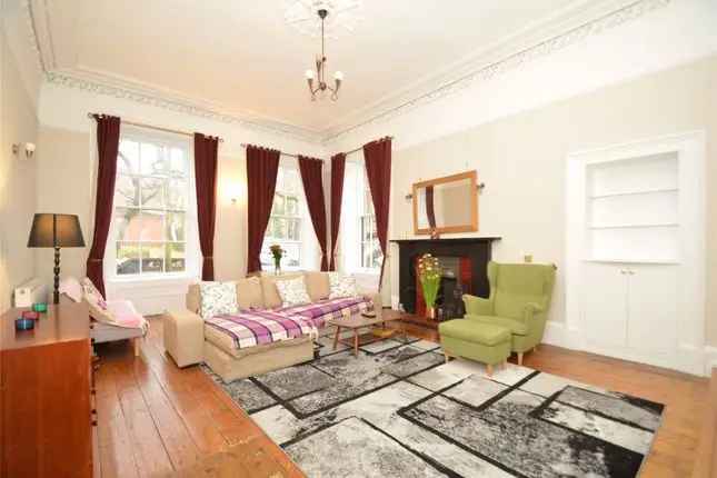 Flat for Sale in Glasgow Street Hillhead Glasgow G12