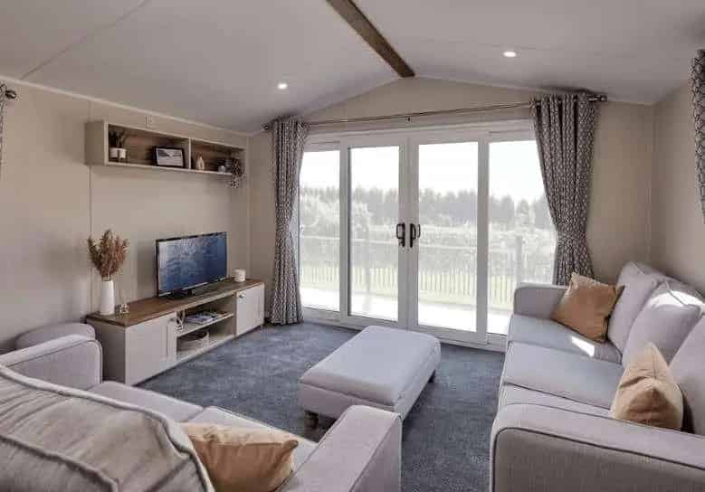 2 Bed Countryside Property for Sale