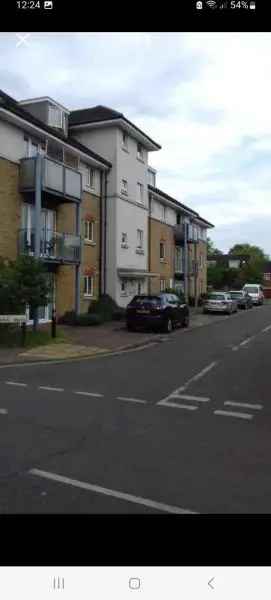 Flat For Rent in Borough of Spelthorne, England