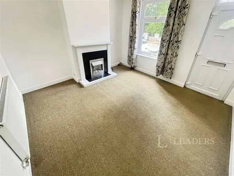 2 Bed End Terrace House for Sale - No Onward Chain