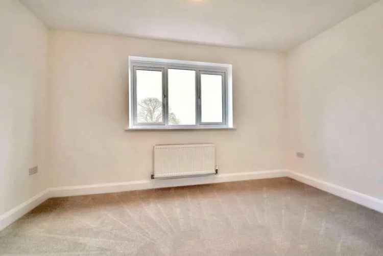 2 Bed Semi-Detached House for Sale in Rushwick Worcester