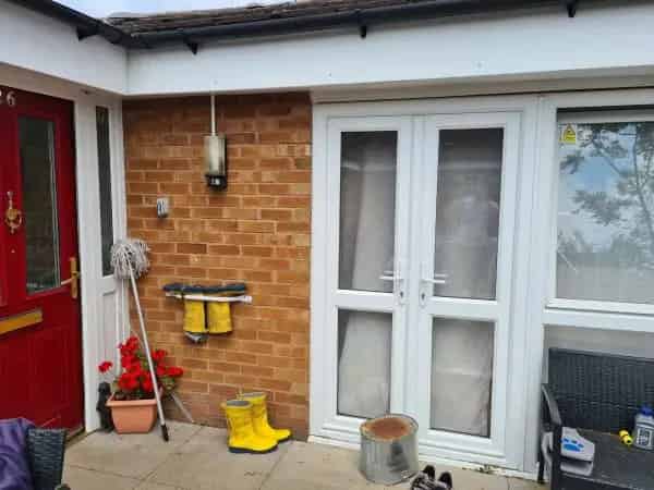 Bungalow near Central Line with Solar Panels