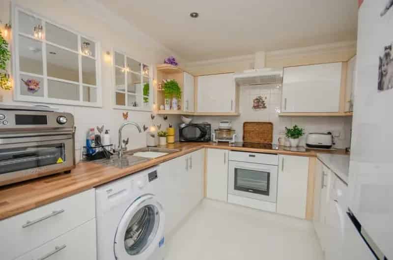 1 Bedroom Retirement Flat for Sale Downend