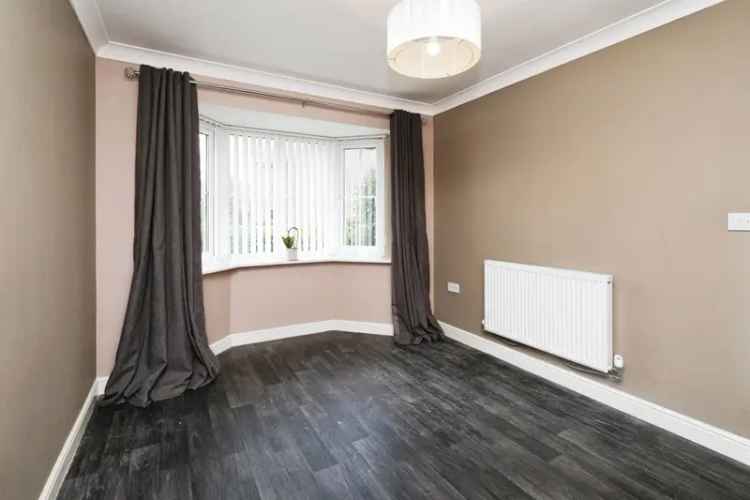 Spacious 4 Bedroom Family Home with Detached Garage