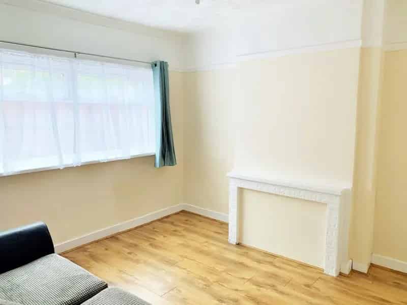 4 Bedroom House To Rent Available April 8th 2025