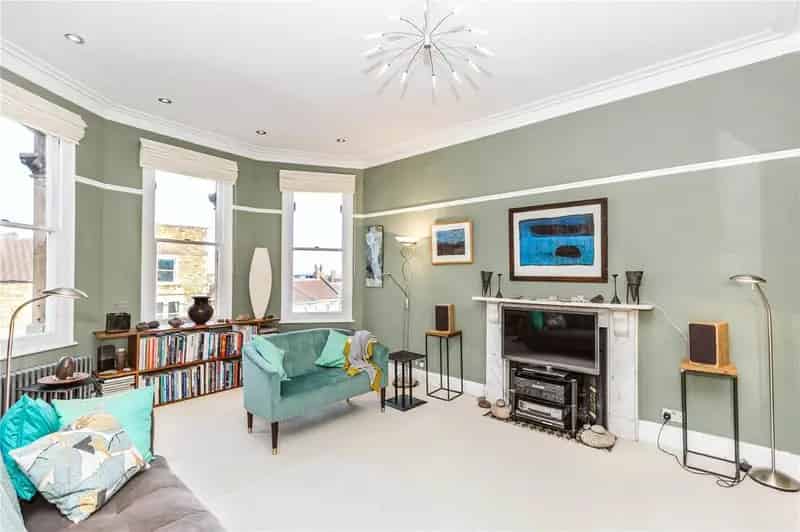 2 Bedroom Apartment to Rent in Clifton