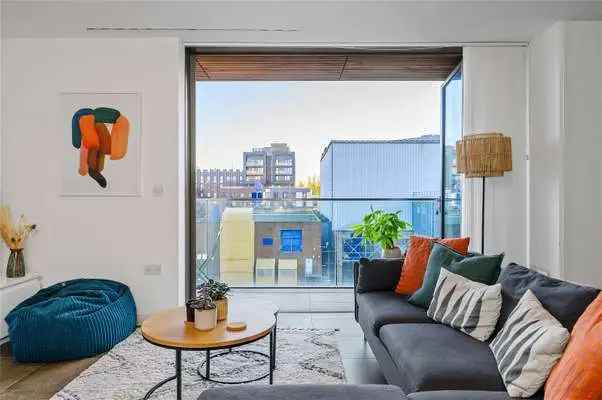 City Road, London, EC1V 1AH | Property for sale | Savills