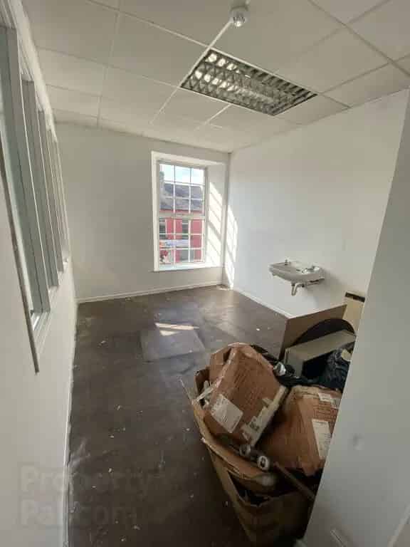 Spacious Lisburn Commercial Unit for Rent