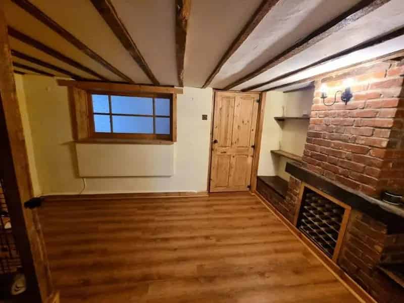 Three Bedroom Semi-Detached House Stowmarket Freehold