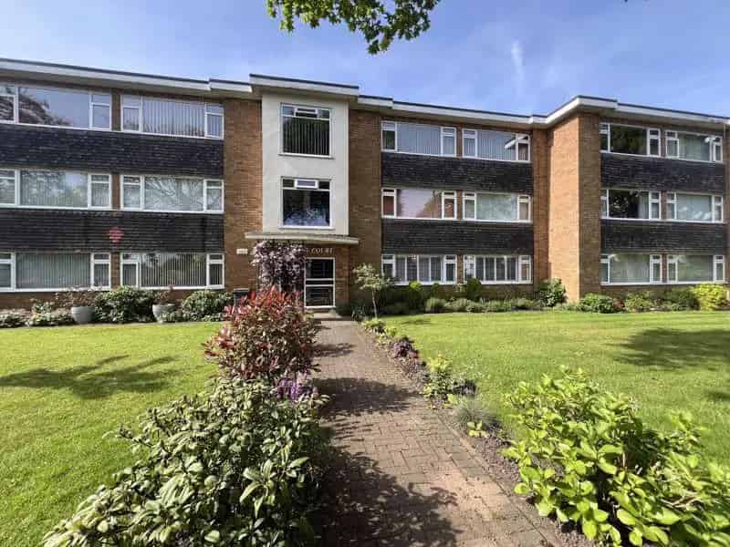 1 Bedroom Apartment for Sale