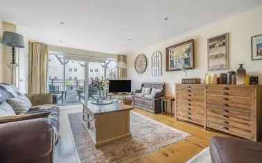 House For Sale in Wadebridge, England