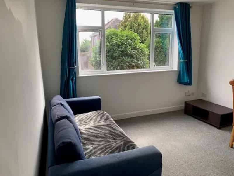 2 Bedroom Ground Floor Maisonette House to Rent
