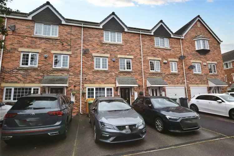 Four Bedroom Townhouse in Rothwell - Available Mid-September