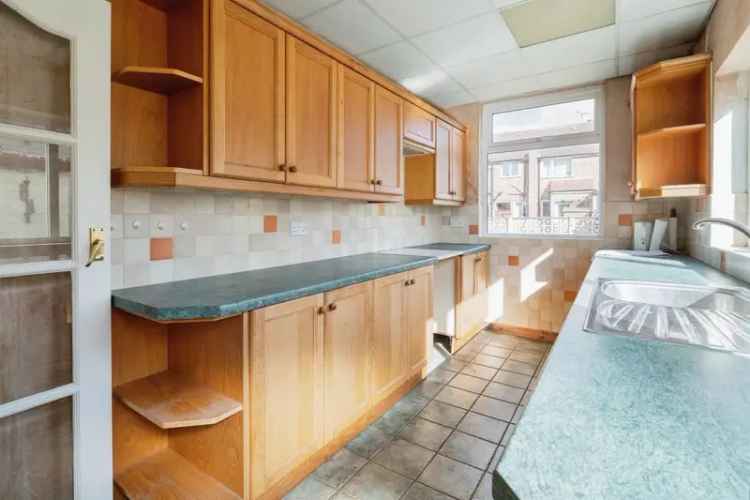 Two Bedroom Detached House With Planning Permission