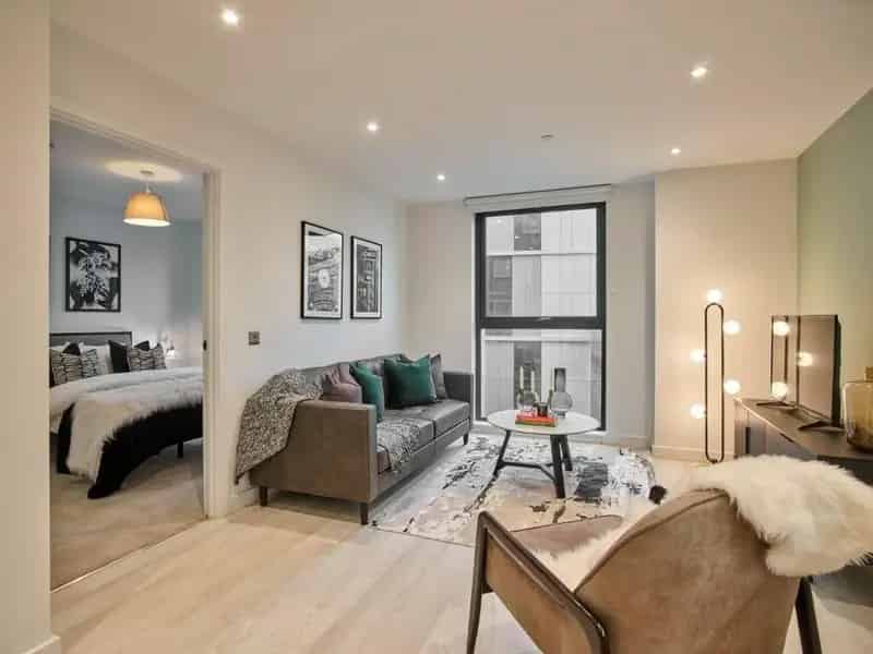 2 Bedroom Flat Wi-Fi Pet Friendly Centrally Located