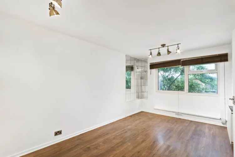 1 Bedroom Maisonette Near Victoria Park Homerton Station
