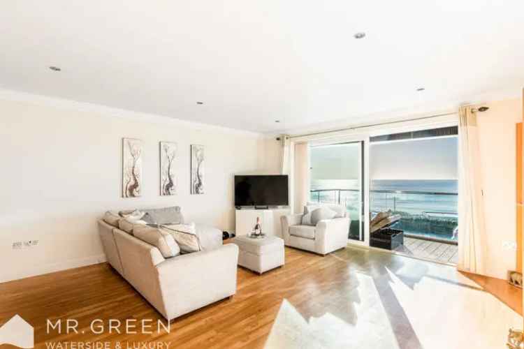 2 Bedroom Waterfront Apartment with Sea Views Boscombe Pier