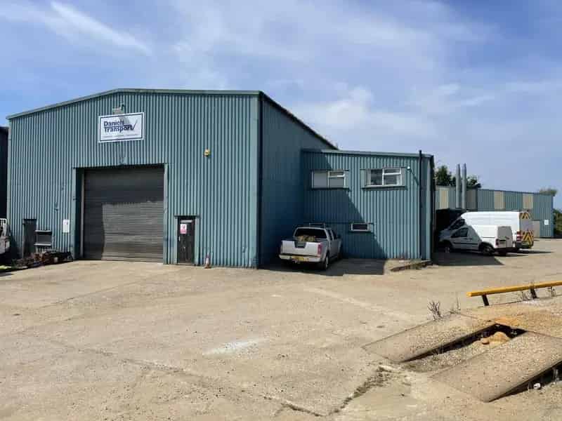 Modern Industrial Warehouse Building for Lease