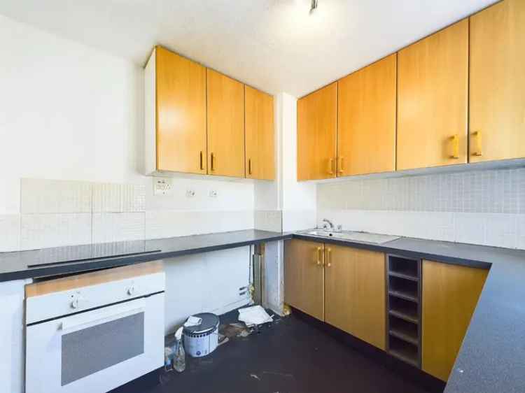 2 Bedroom Flat Frizley Gardens Commuters Delight