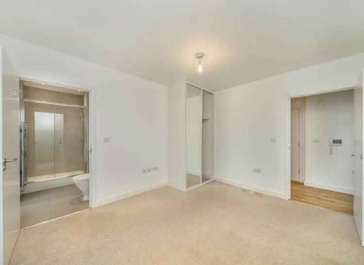 2 Double Bedroom Apartment Near West Ealing Station