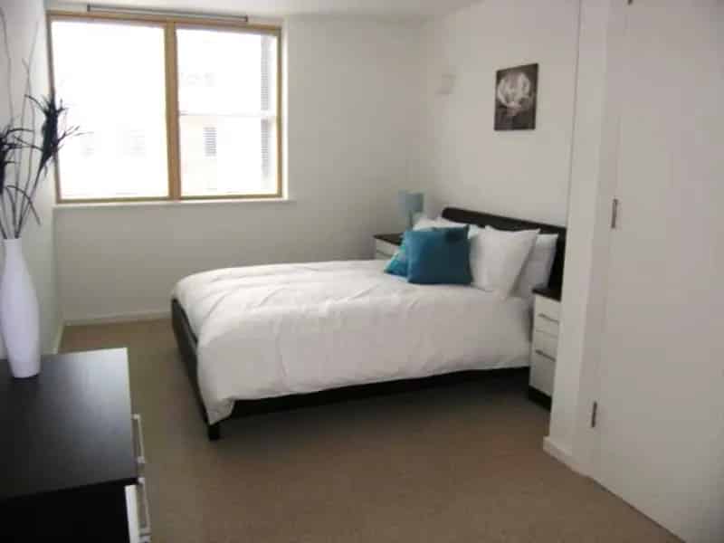 2 Bedroom Apartment West Point Central Location