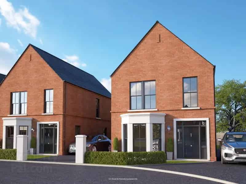 4 Bedroom Detached House 1600 sq ft Kensington