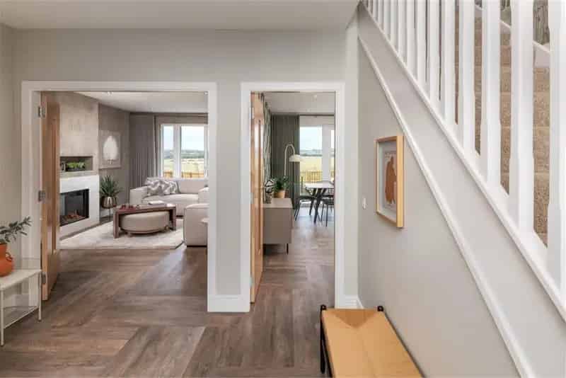 5 Bed Detached House East Calder