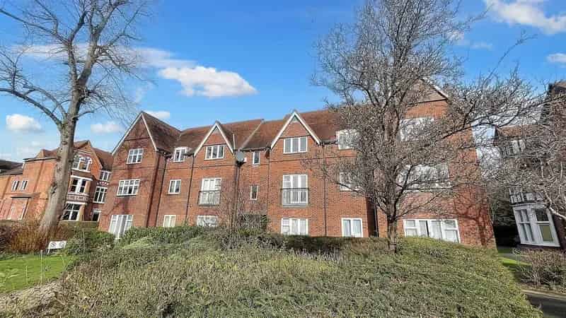 2 Bedroom Apartment for Sale