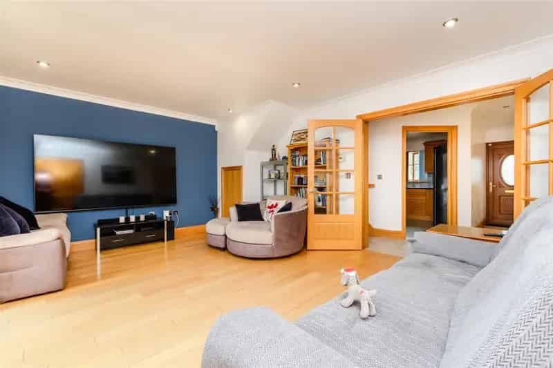 4 Bedroom Detached House for Sale in West Kingsdown