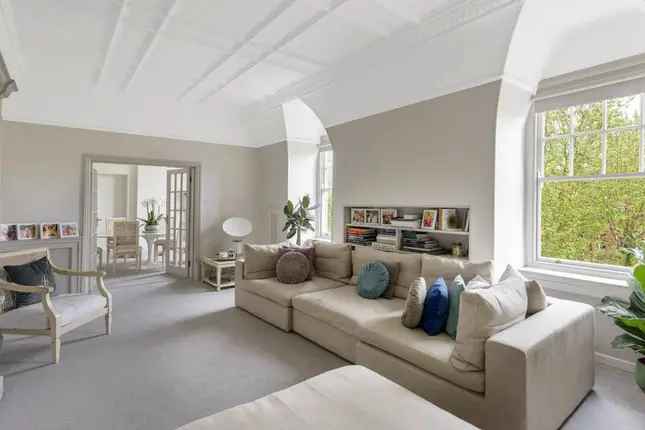 Duplex for Sale in Egerton Gardens London SW3