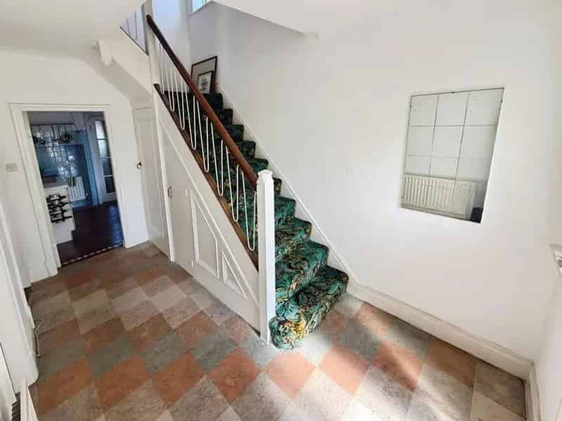 3 Bedroom Detached House For Sale Stoke-on-Trent Staffordshire