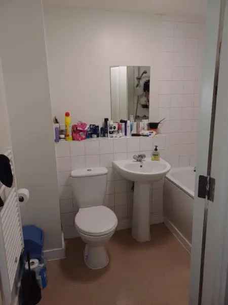 Flat For Rent in London, England