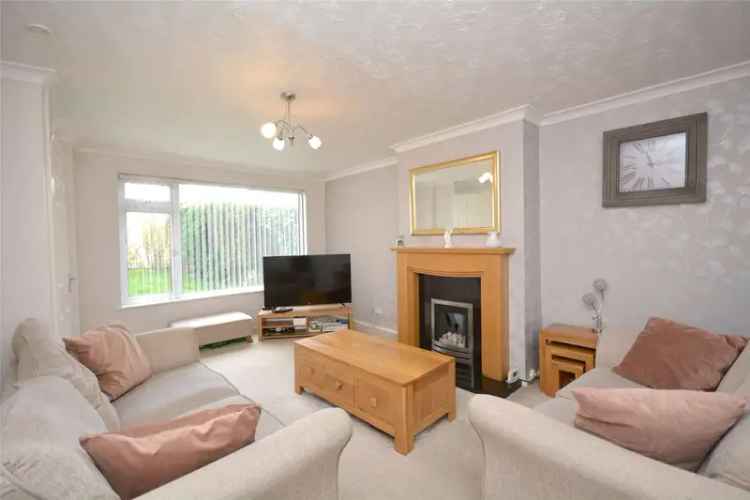 House For Sale in Leeds, England