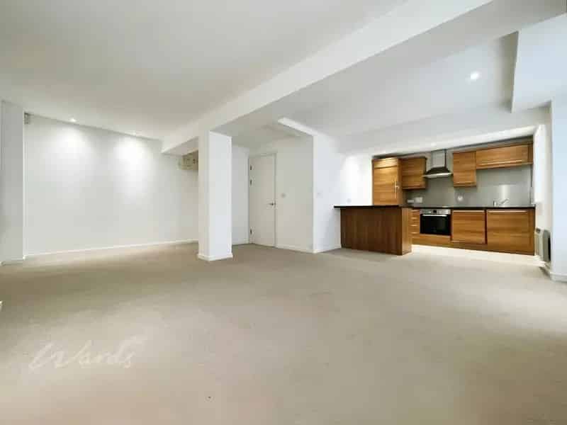 2 Bedroom Duplex Apartment to Rent