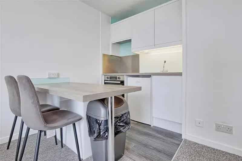 Cambridge Studio Apartment - Modern Renovated City Centre Home