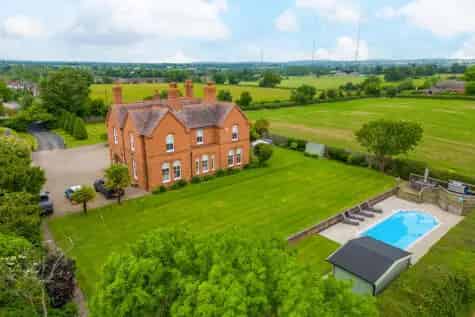 Stunning Victorian Family Home with Pool and Annexe
