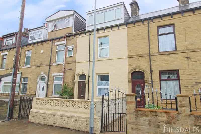 4 Bedroom Terraced House to Rent