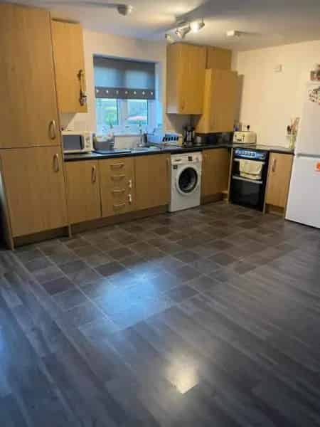 Large 2 Bed Flat Ryarsh Near West Malling New Build Allocated Parking